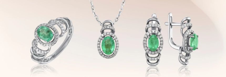 ЗОЛОТОЕ КОЛЬЦО С БРИЛЛИАНТОМ И ИЗУМРУДОМ